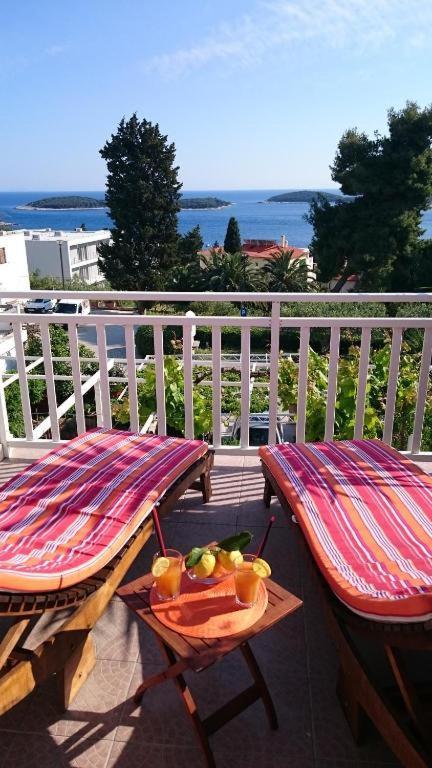 Apartments Mare 2 Hvar Town Buitenkant foto