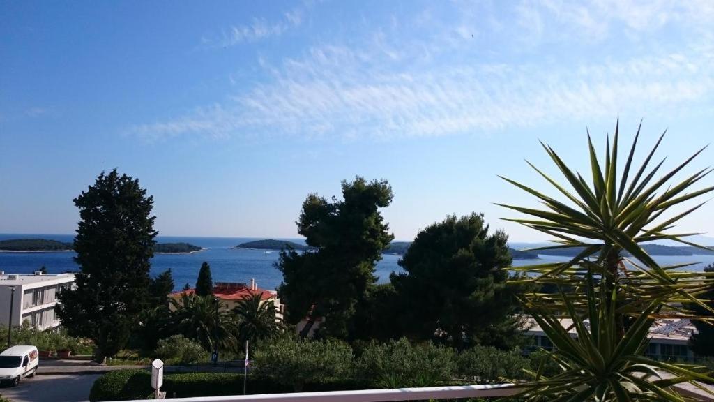 Apartments Mare 2 Hvar Town Buitenkant foto