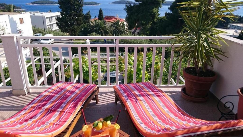 Apartments Mare 2 Hvar Town Buitenkant foto